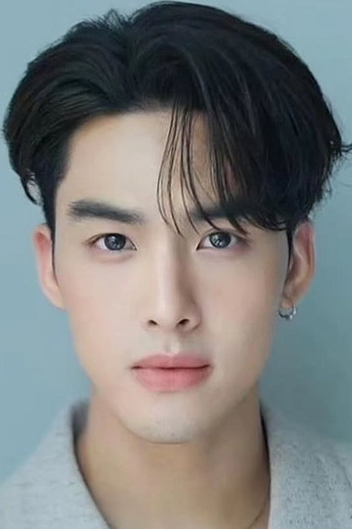 Kittipon Tippayatayarut as Khunkhao