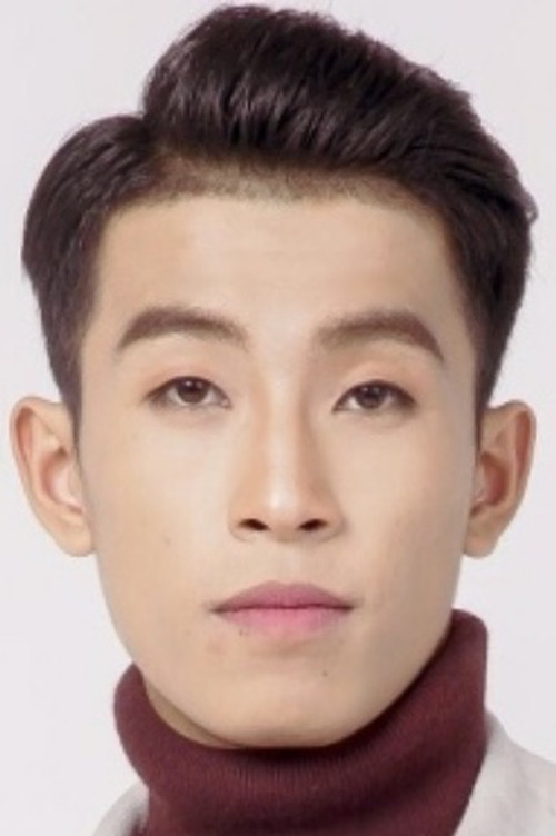 Phạm Tuấn Anh as Bát