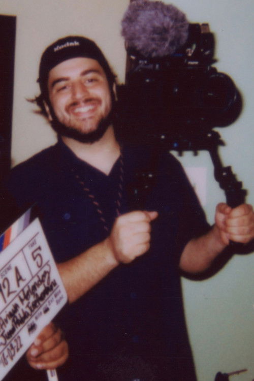 Juan Pablo José Aramburu Charneco as Saura