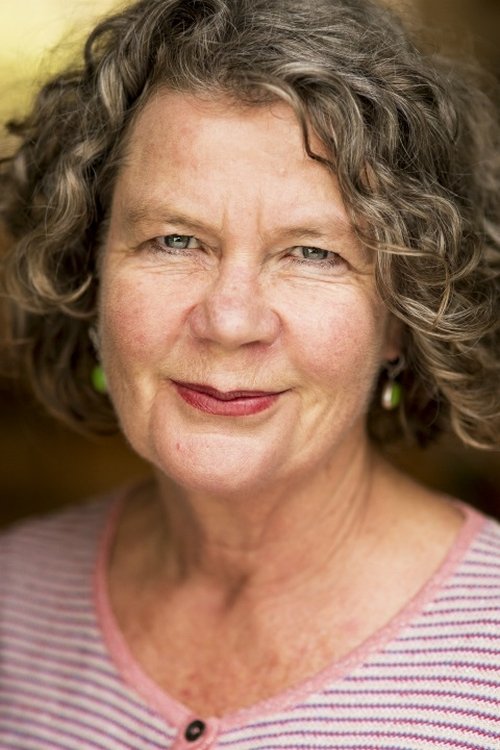 Mandy McMullin as Gwyneth