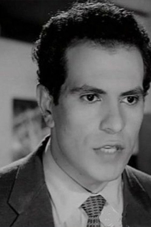 Mohammed Salem as Ezzat - the painter
