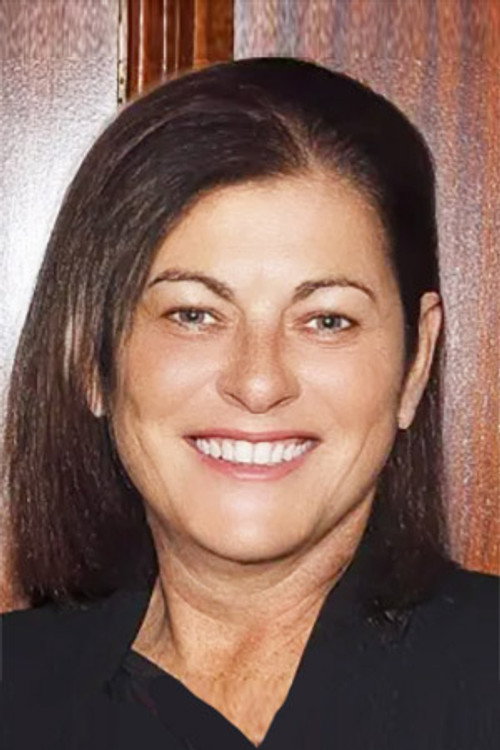 Sharon Devlin as Annabelle Carter