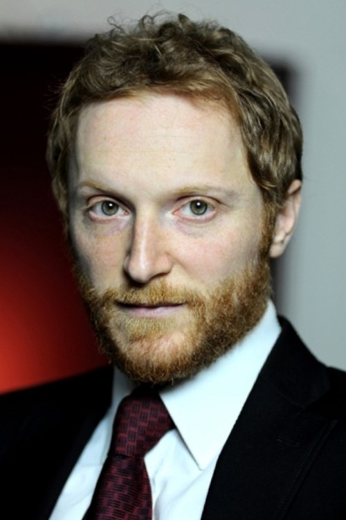 Antonio Gargiulo as Mimo Actor