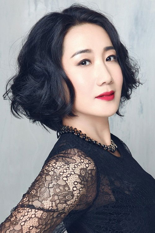 Guo Hong as Xia Jie's mother