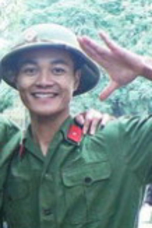 Lê Văn Thơm as Thành