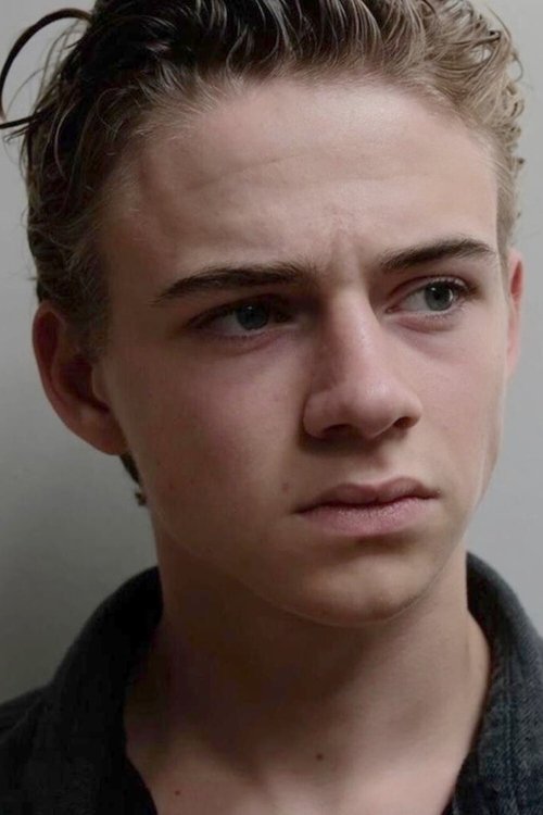 Igor van Dessel as Camille