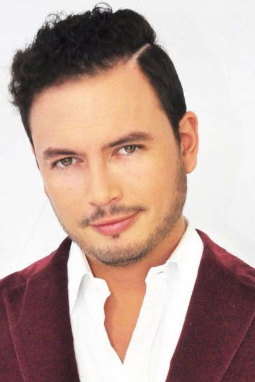 Fausto Miño as Andrés