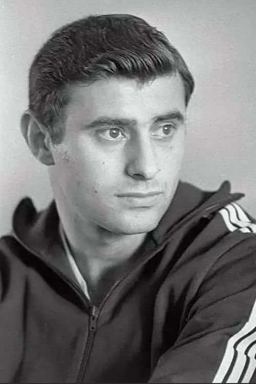 Anatoliy Byshovets as Vitaliy Besarab