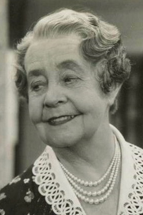 Florence Roberts as Granny Jones
