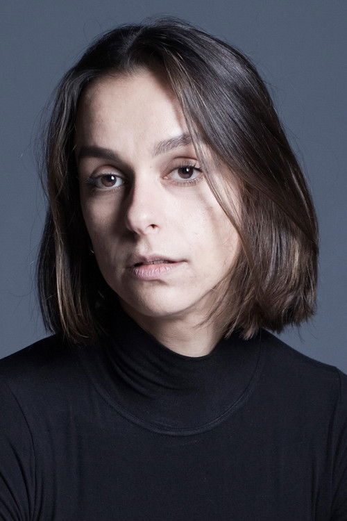 Mado Giannikou as Lena