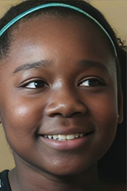 Rachel Francis as Mia