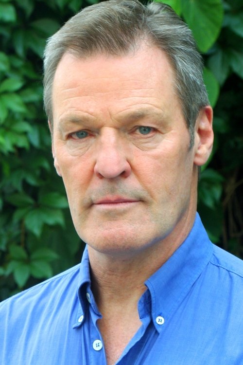 Anthony Straeger as Vater