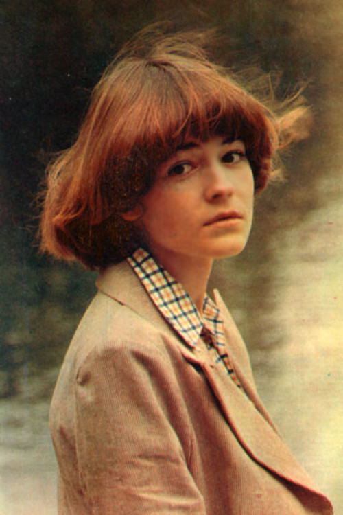 Yevgeniya Sabelnikova as Irina