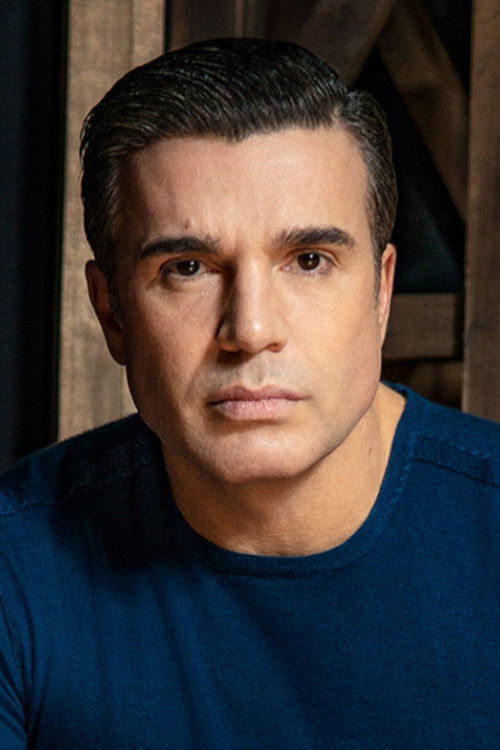 Jarbas Homem de Mello as Hildebrando