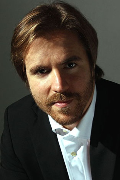 Eder Paolozzi as Maestro da Orquestra