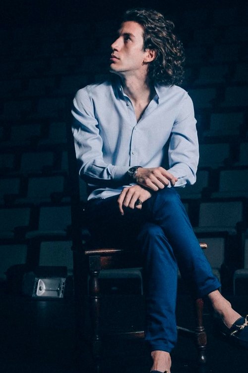 André Brienza as Cadu