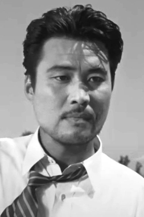 Kim Hak as Young-shik