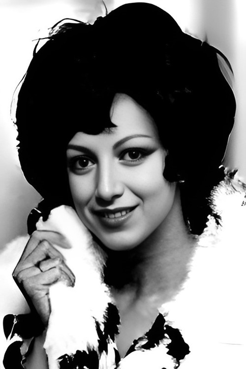 Maria Pia Conte as Nikki