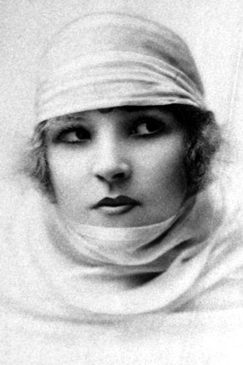 Kay Laurel as Moira McTavish