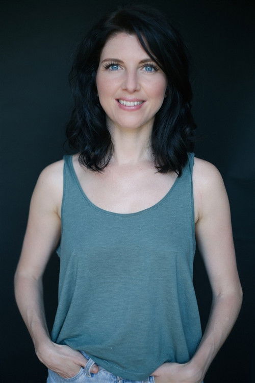 Adeline Hervouet as Silhouette