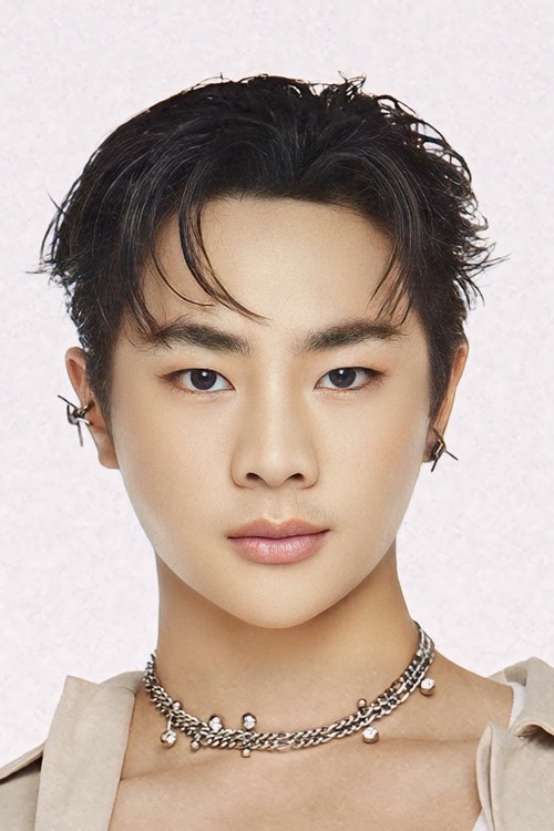 Nannakun Pakapatpornpob as Police Officer