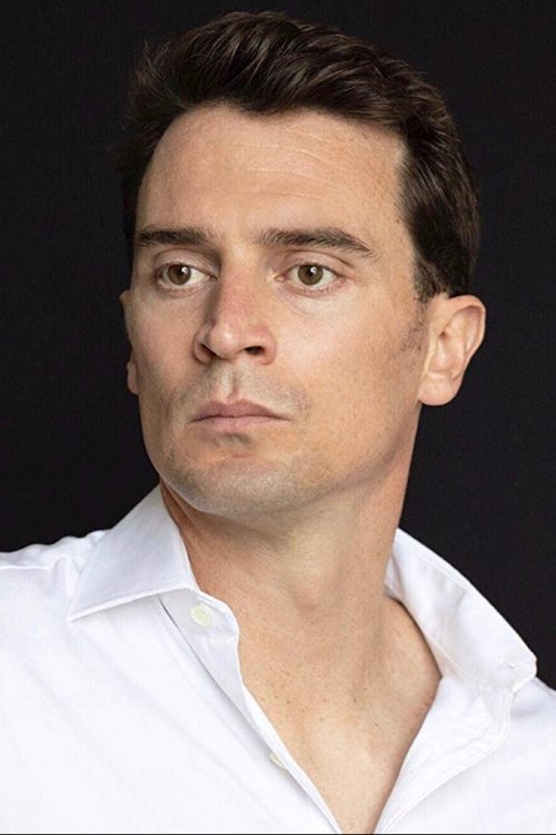 Nicholas Tucci as Ernie