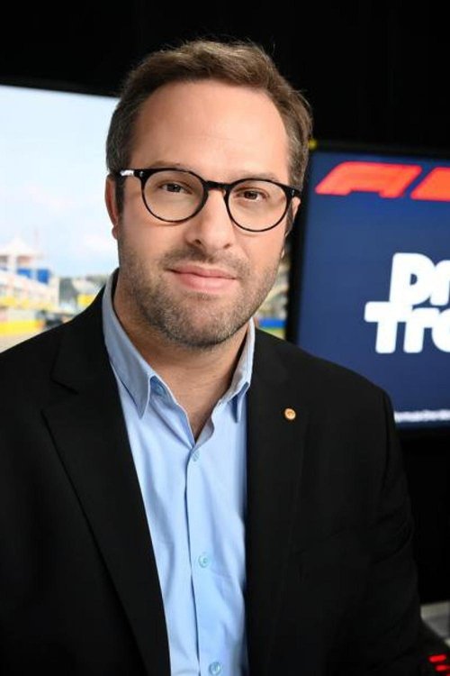 Julien Fébreau as Self - Commentateur