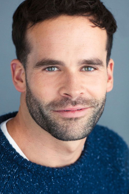 Tim Carlsen as James