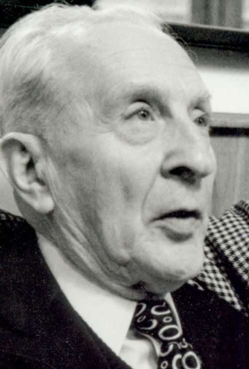 Hector Pappaert as Ben's Grandfather