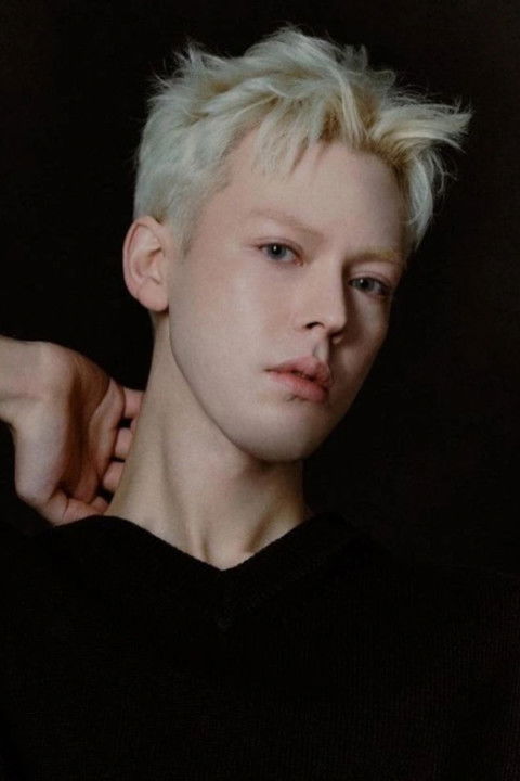 Ha Jae-ik as Self / Host