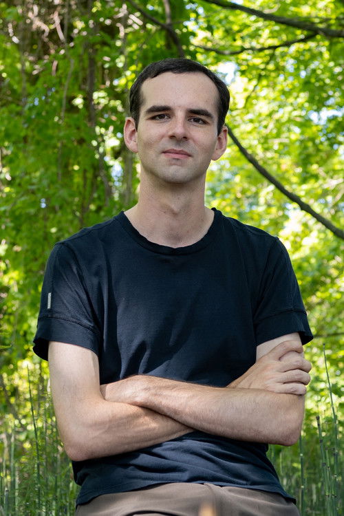 Kurt Walker as Edward