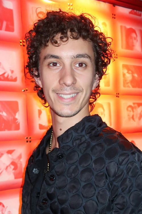 Ari Kwasner-Catsi as The Stranger