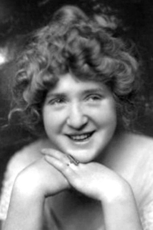 Bess Meredyth as The Sailor's 1st Sweetheart