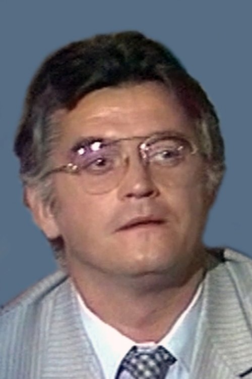 Eckhard Becker as Herr Kaschinsky