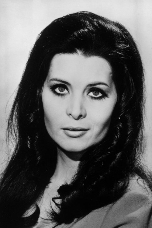 Heidy Bohlen as Cindy Holen