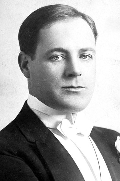 T. Roy Barnes as Goggy Smith