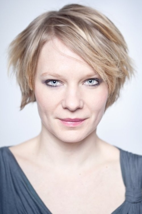 Kati Dombi as Moaner Woman