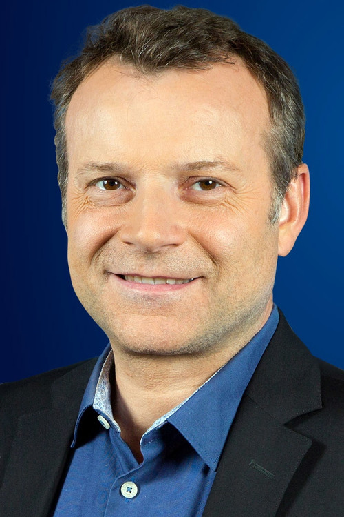 Axel de Tarlé as Self - Host