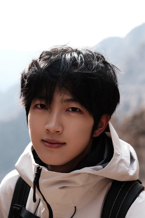 Gao Shenghaoyu as Qi Bin