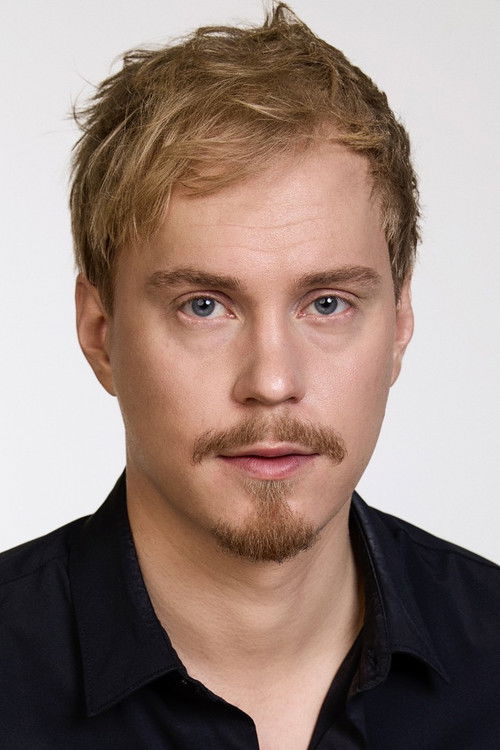 Tatu Sinisalo as Toni Wirtanen