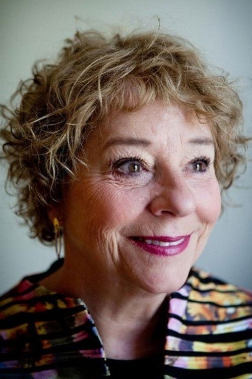 Marie Eykel as Passe-Partout