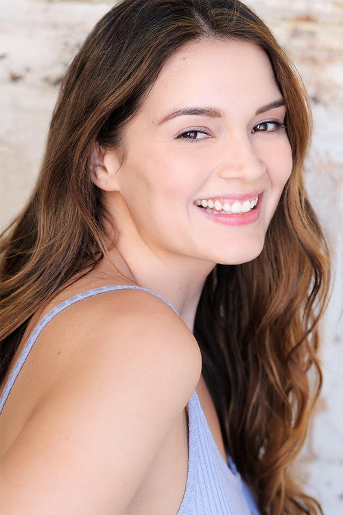 Monaye Moyes as Lizzie