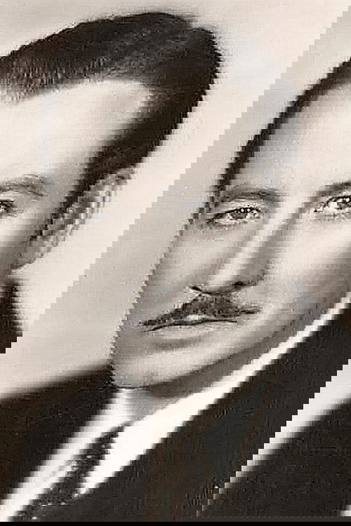 Philo McCullough as Murrow (uncredited)