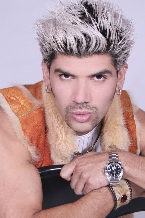 Adán Magnum as Magnum