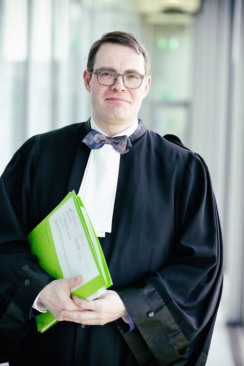 Dieter Vanoutrive as Self - Judge