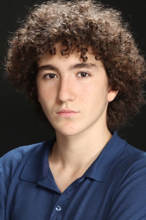 Efe Kayra Yıldırım as Azim