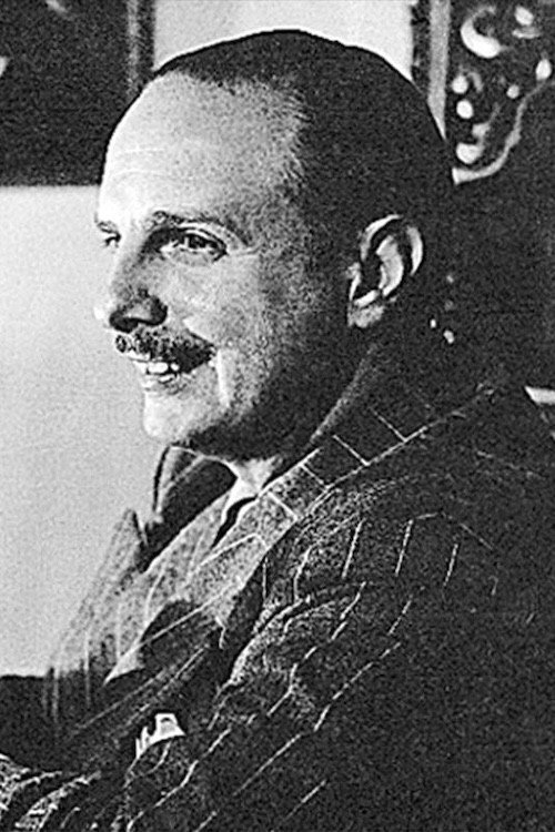 Enrique Herrera as Ángel Pastor