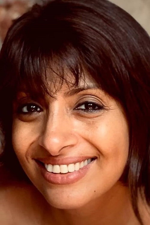 Ramneeka Dhillon Lobo as Le médecin indien (as Ramneeka Lobo)