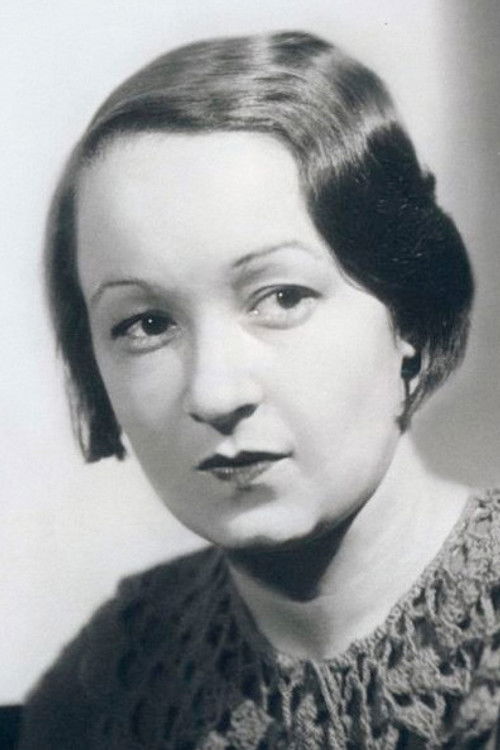 Anna Danilovich as дама