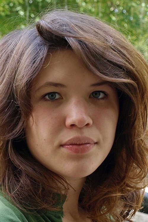 Antonia Putiloff as BKA Hacker